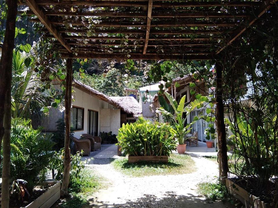 Garden Loft 90Sqm In The Heart Of El Nido- 2 Bedrooms Exterior photo